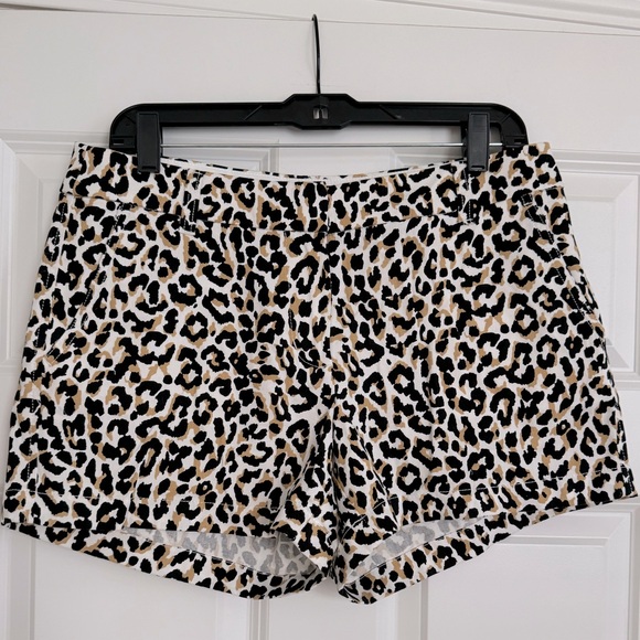 J. Crew Factory 3.5" classic chino short Leopard print size 8 (B) - Picture 2 of 7